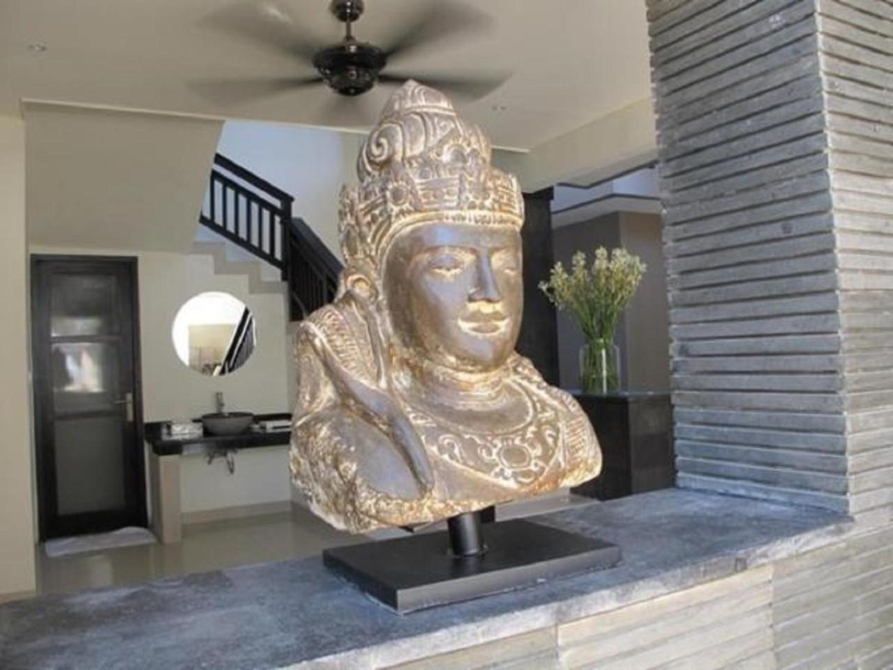 Gili Pearl Three Bedroom Villa Gili Trawangan Exterior photo