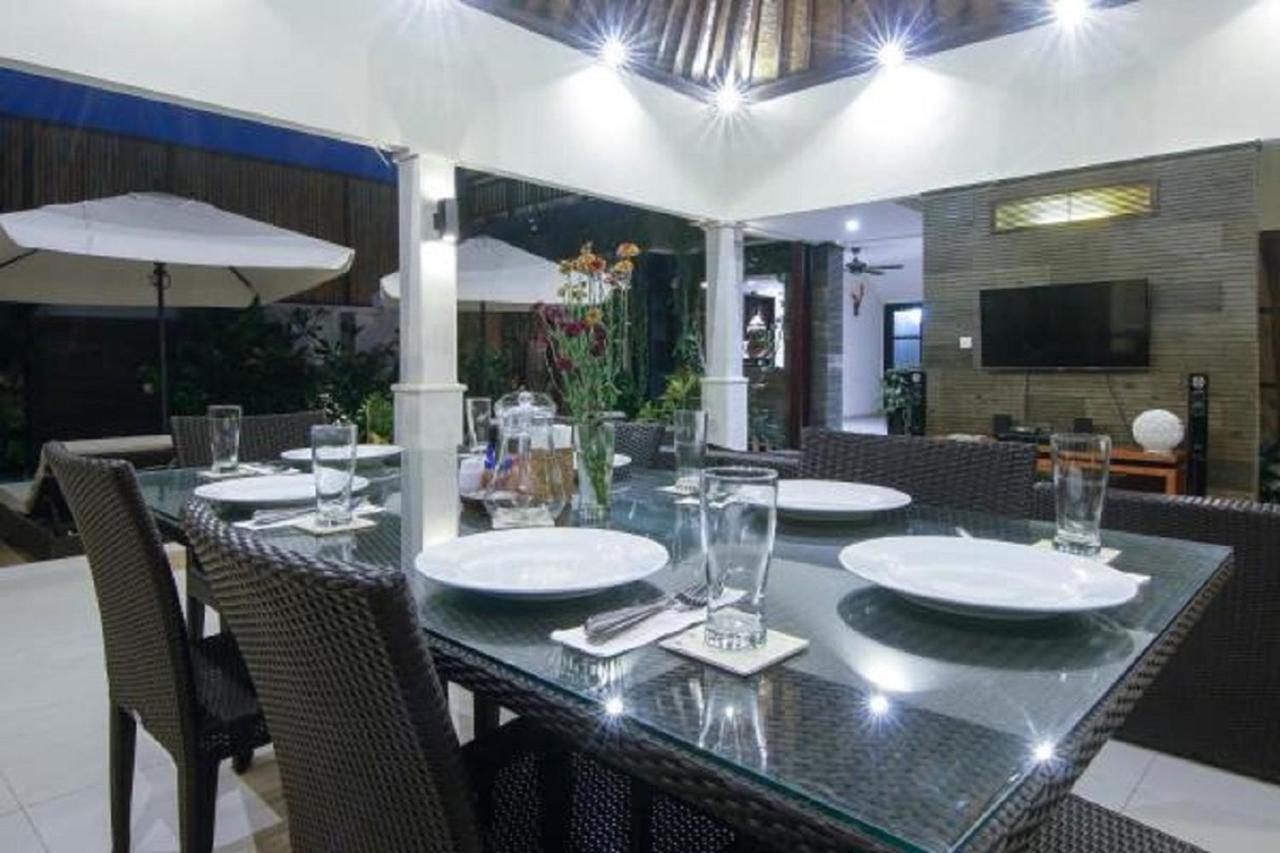 Gili Pearl Three Bedroom Villa Gili Trawangan Exterior photo
